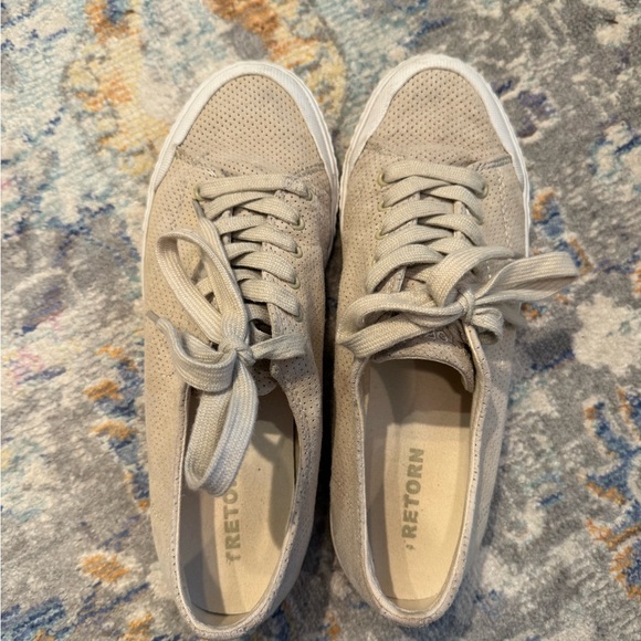 Tretorn Tan Sneakers Classic Low-Top Design - Picture 1 of 4